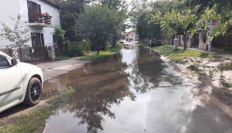 Plaćamo odvodnjavanje, a voda nam se godinama unazad zadržava u ulici (Sutjeska, Palić) i ulazi u podrume