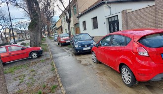 Nepropisno parkiranja vozila ispred vrtića "Vackor" (MZ "Bajnat")