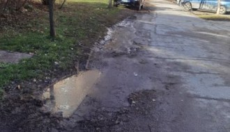 Divlje parkiranje na Radijalcu