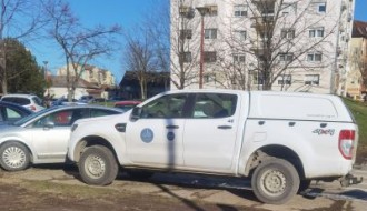 Divlje parkiranje na Radijalcu