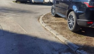 Divlje parkiranje na Radijalcu