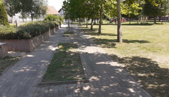 Zapušten Trg Paje Jovanovića u Aleksandrovu