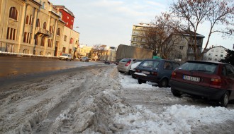 Neočišćena parking mesta