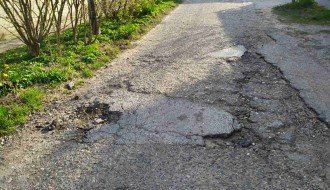 Loš asfalt u delu ulice Marka Oreškovića