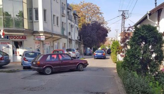 Škola i nedostatak saobraćajnih znakova