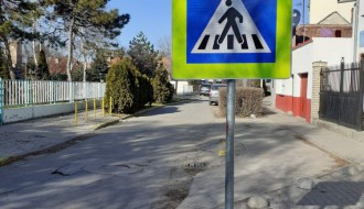 Škola i nedostatak saobraćajnih znakova