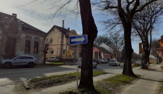 Nedostatak saobraćajnih znakova na raskrsnici kod Blaškovog križa