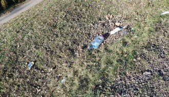 Smeće kod škole na Bikovu