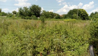 Zapušten plac u Kozaračkoj ulici