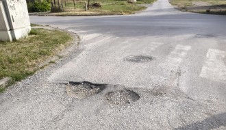 Rupe na putu - Mali Bajmok