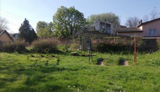 Zapušteno dečije igralište u MZ "Peščara"