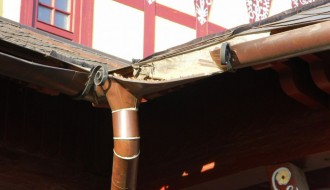 Velika terasa - potrebno veliko renoviranje!