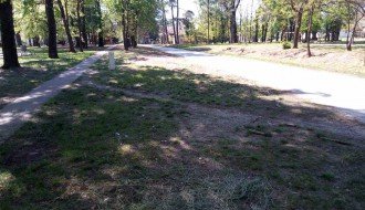 Divlja deponija pored igrališta na Paliću