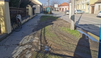 Ograničiti parkiranje ispred OŠ "Đuro Salaj"