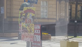 Postavljanje reklama dešavanja na saobraćajne znakove, semafore, stubove po celom gradu