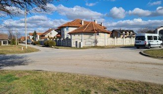 Bezbednost u saobraćaju školaraca u Malom Bajmoku?!