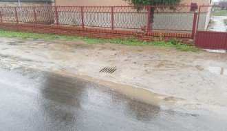 Loše urađen put u Mačvanskoj ulici