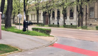 Crvene trake za bicikliste u ulici Braće Radić