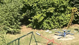 Neuredno decije igraliste Zetska ulica