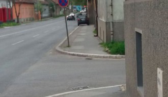 Паркирање на пешачкој стази