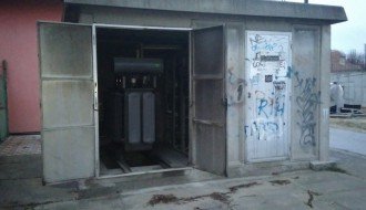 Otvorena vrata trafo stanice na Prozivci