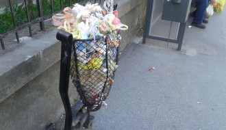 Smeće oko autobuskih stanica