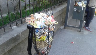 Smeće oko autobuskih stanica