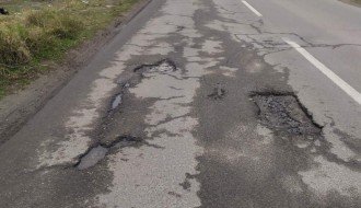 Oštećenje kolovoza u Velebitskoj ulici