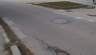 Oštećenje kolovoza u ulici Ivana Antunovića