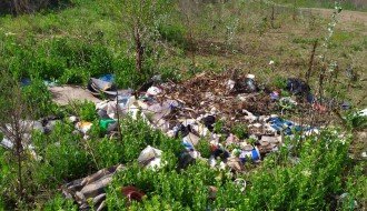 Nesavesno odlaganje otpada kod nekadašnjeg mosta na Y kraku
