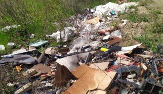 Nesavesno odlaganje otpada kod nekadašnjeg mosta na Y kraku