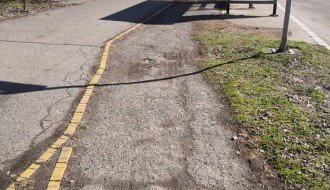 Biciklistička staza na Prozivci u veoma lošem stanju