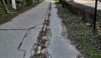 Biciklistička staza na Prozivci u veoma lošem stanju