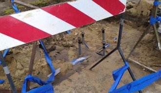 Skoro dva meseca otvorena rupa na raskrsnici ulica Ivana Milankovića i Masarikove