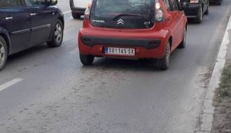 Urušena slivna rešetka na Beogradskom putu