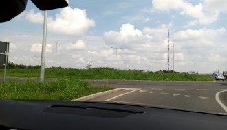 Zapušten kružni tok na ipsilon kraku (kod Crvenog sela)