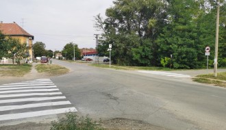 Potreban pešački prelaz na raskrsnici Bajskog puta i Gajeve ulice