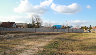 Groblje pored bazena u Dudovoj šumi