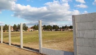 Groblje pored bazena u Dudovoj šumi
