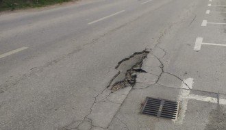 Udarne rupe u Velebitskoj ulici