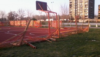 Uništavanje igralište na Prozivki