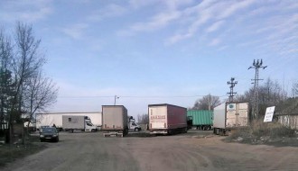 Kamioni kod GP Kelebija