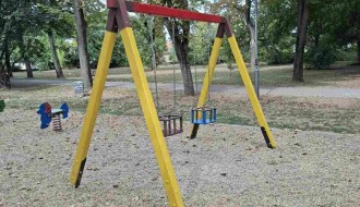 Održavanje i zaštita dečijeg igrališta u Malom Bajmoku