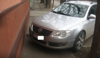 Toleriše se bahato parkiranje u Harambašićevoj i Dinka Zlatarevića