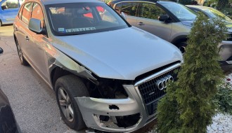 Napušteno vozilo zauzima parking (Tokio)