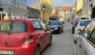 Parkiranje u Age Mamužića