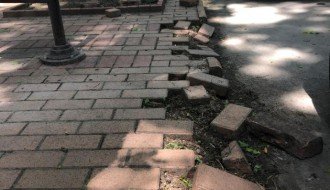 Više oštećenja pešačke zone u centru grada