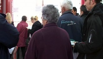 OGROMNE gužve na šalterima RFZO