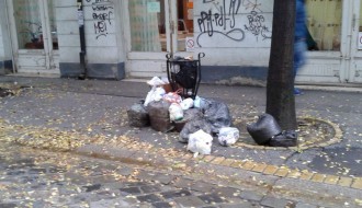 Smeće u centru grada (Petra Drapšina)