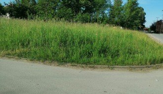 Nepregledna raskrsnica na uglu ulica Aksentija Marodića i Josipa Zelića